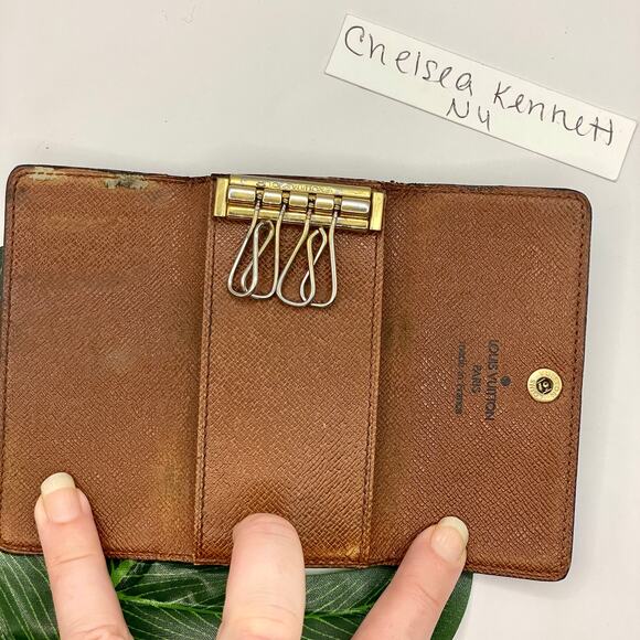 Louis Vuitton 4 Key Holder Chain Monogram Canvas Wallet SLG - Picture 8 of 12